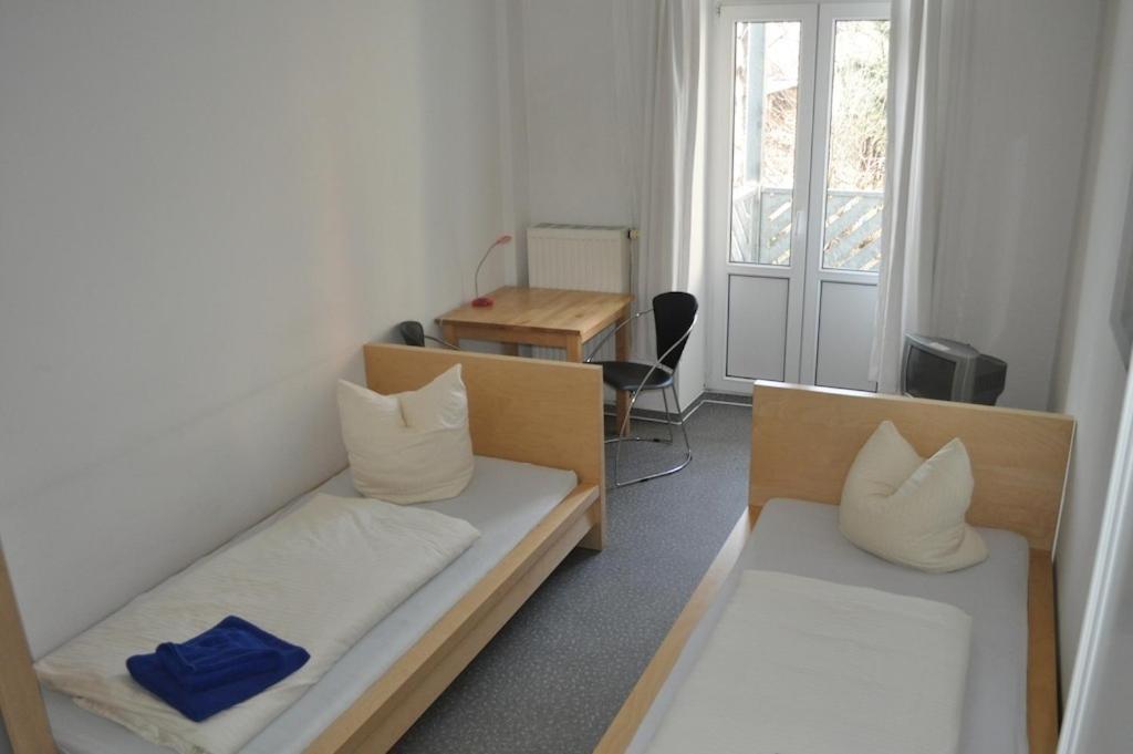 A Bed Privatzimmer Dresden - Nichtraucherpension Bilik gambar